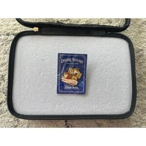 Tokyo Disney goofy pin